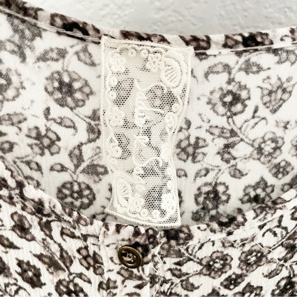 SADIE & SAGE Romper White Black Floral Small - Picture 3 of 6